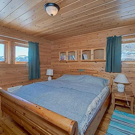 Myraleited 3 Holiday home Tjorhom