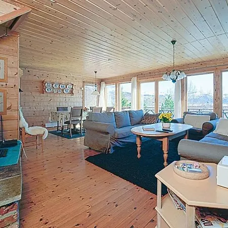 Holiday home Myraleited 3 Tjorhom